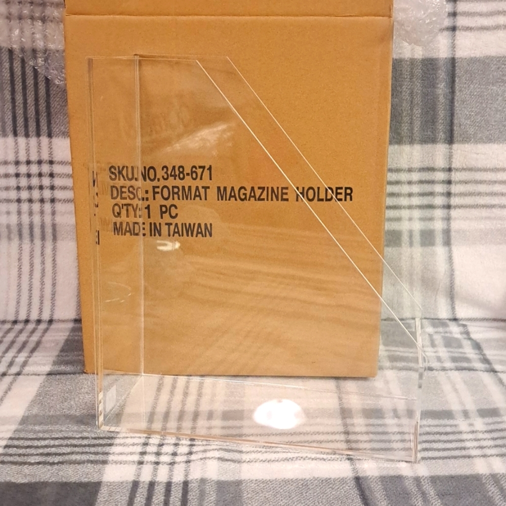 Crate&Barrel magazine holder